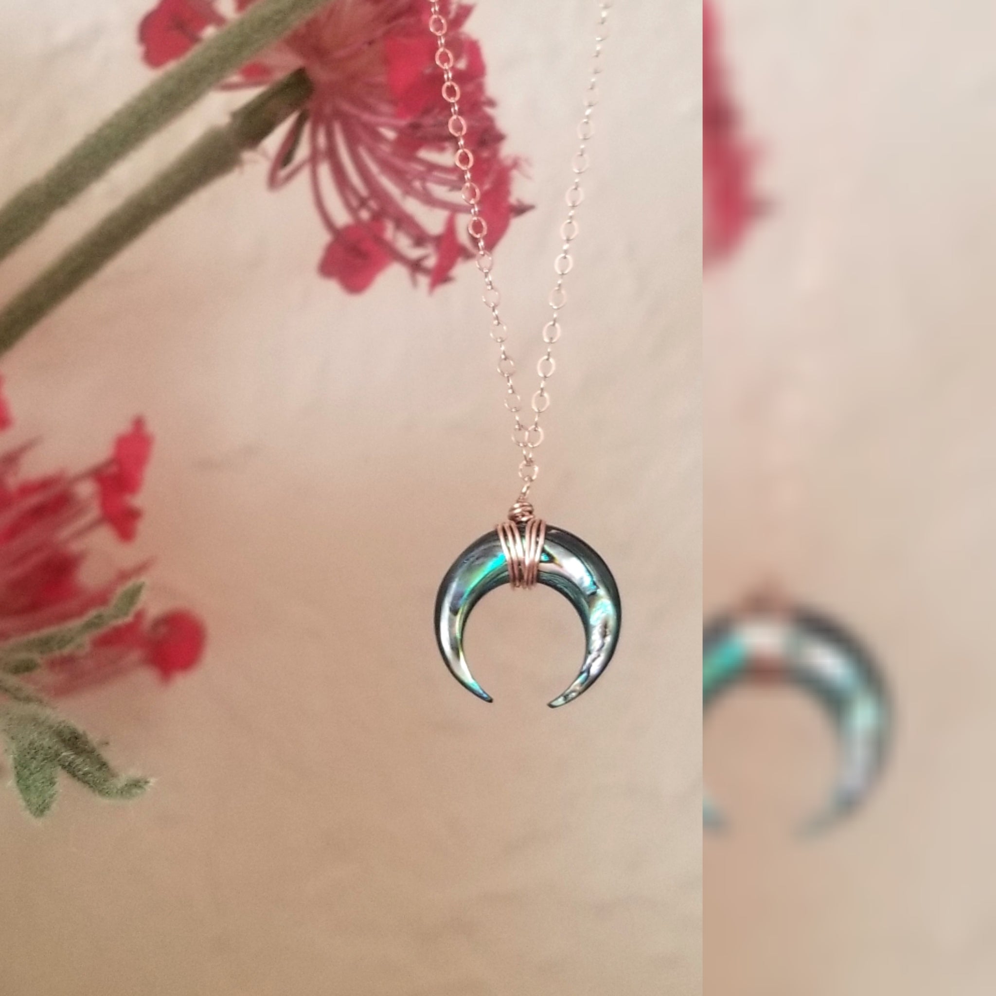 Paua double horn Necklace