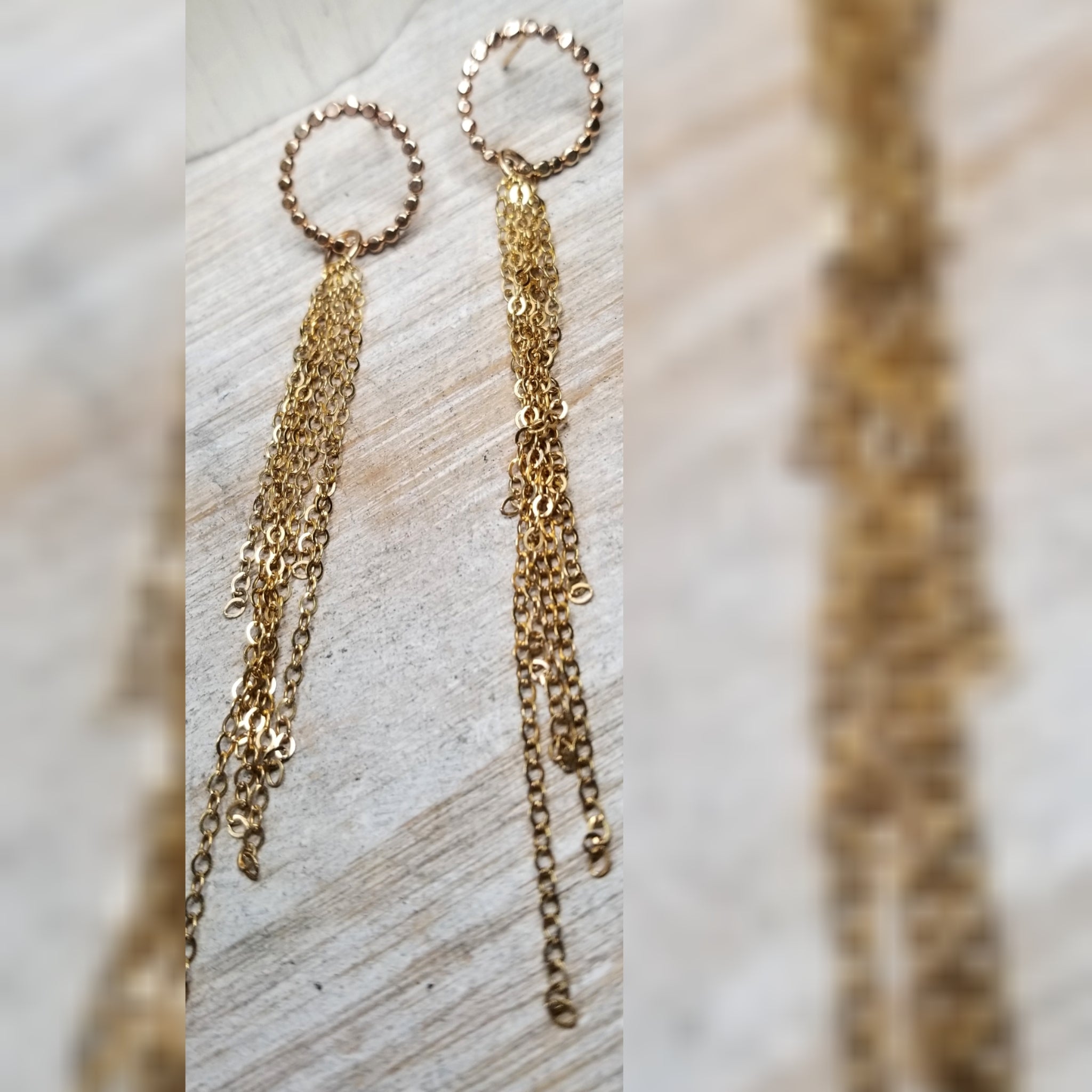 Circle post earrings