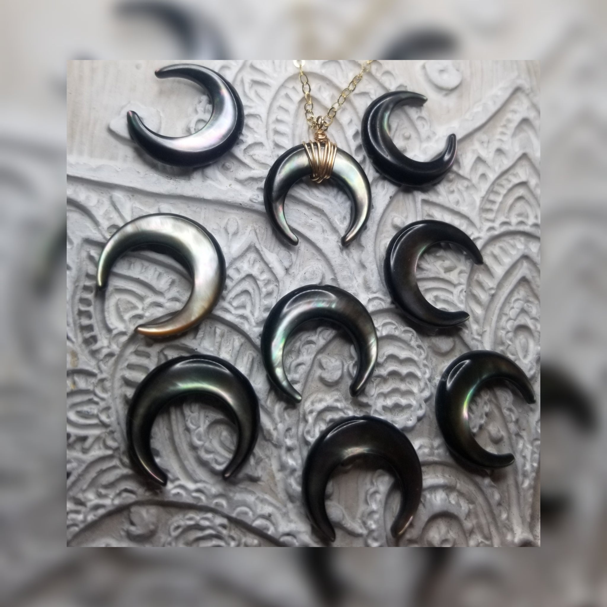 Grey Mother of Pearl necklace